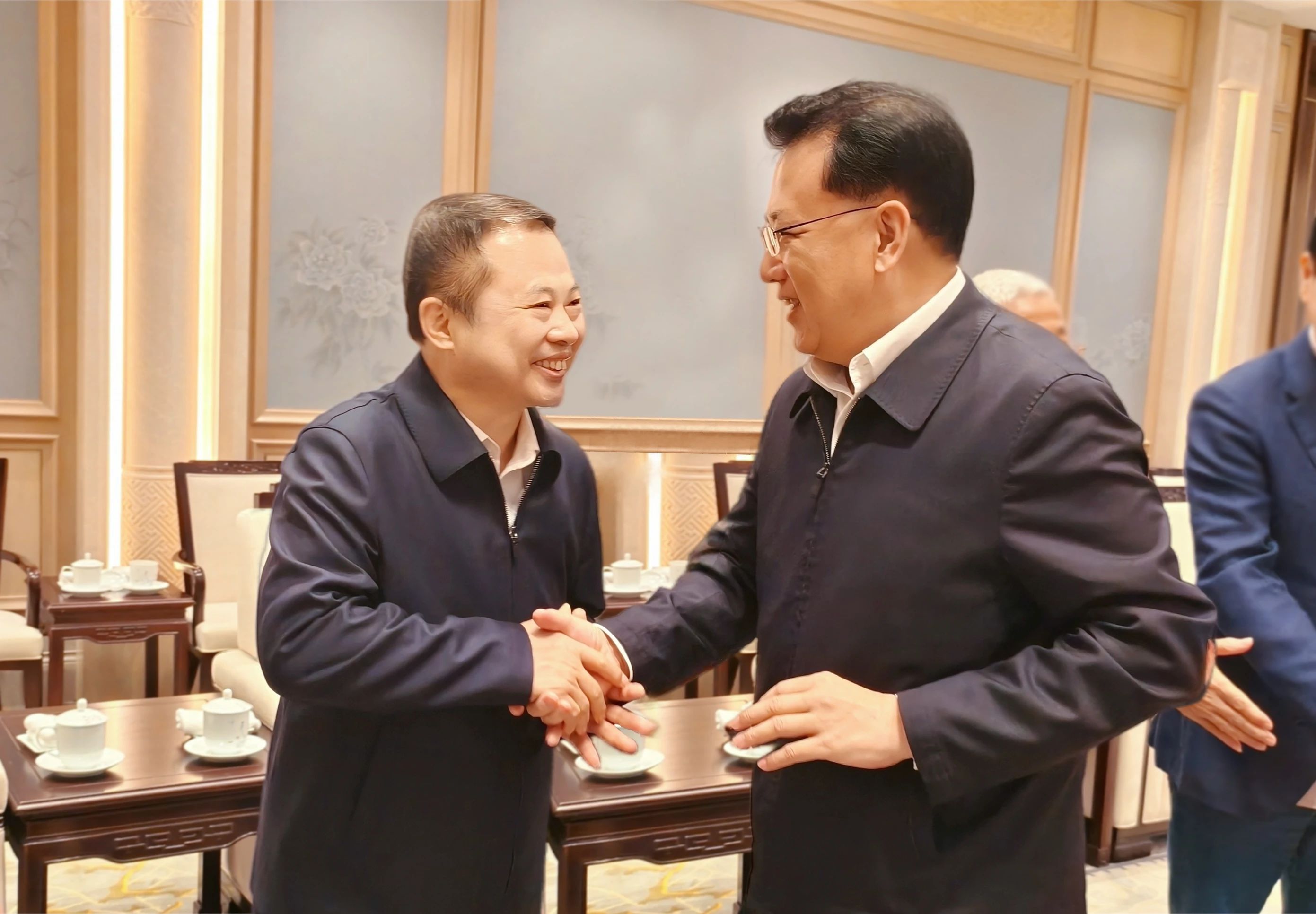 �Ƿ�����(�й���)-�ٷ���վ